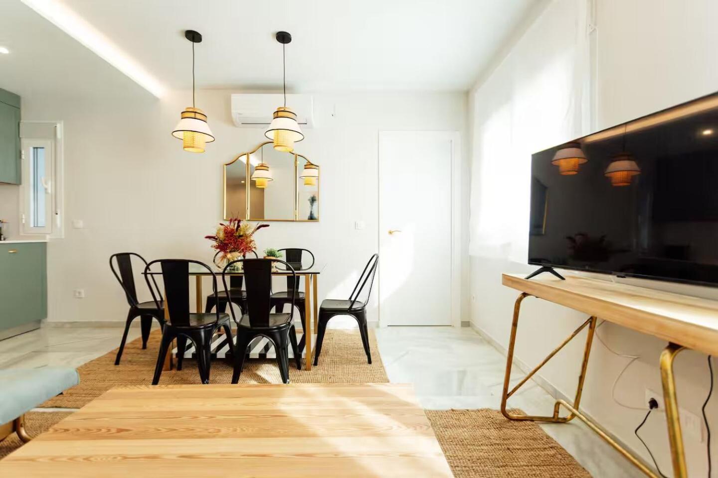 شقة Reformed And Comfy- 2Bd 2Bth- Arenal إشبيلية المظهر الخارجي الصورة