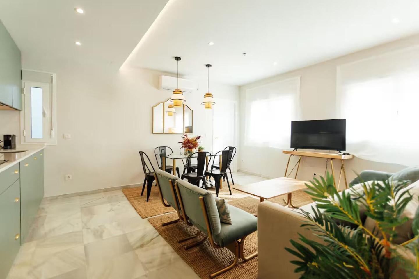 شقة Reformed And Comfy- 2Bd 2Bth- Arenal إشبيلية المظهر الخارجي الصورة