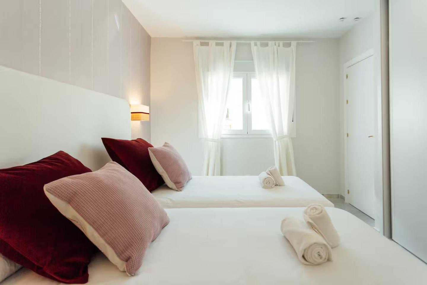 شقة Reformed And Comfy- 2Bd 2Bth- Arenal إشبيلية المظهر الخارجي الصورة