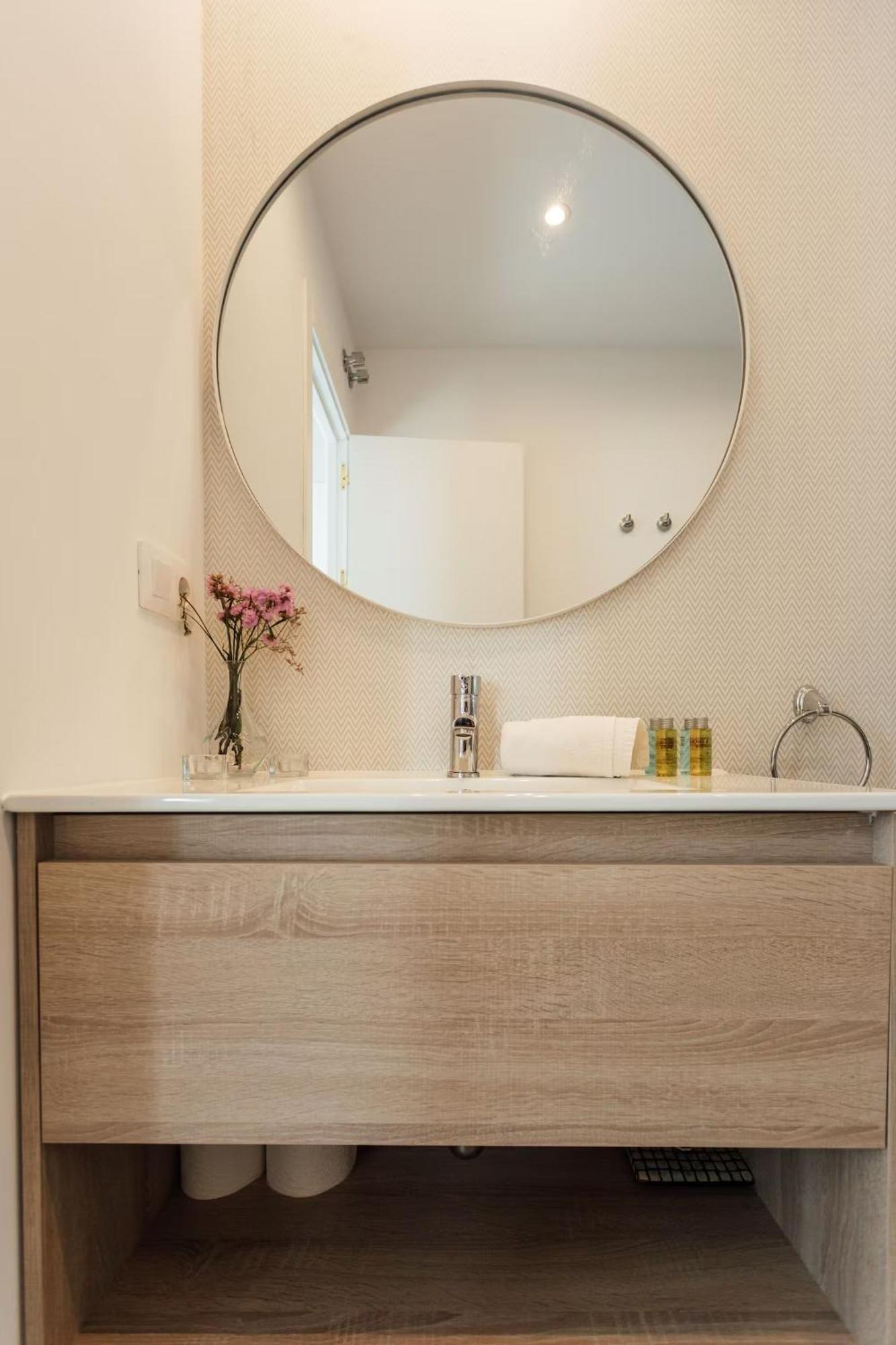 شقة Reformed And Comfy- 2Bd 2Bth- Arenal إشبيلية المظهر الخارجي الصورة
