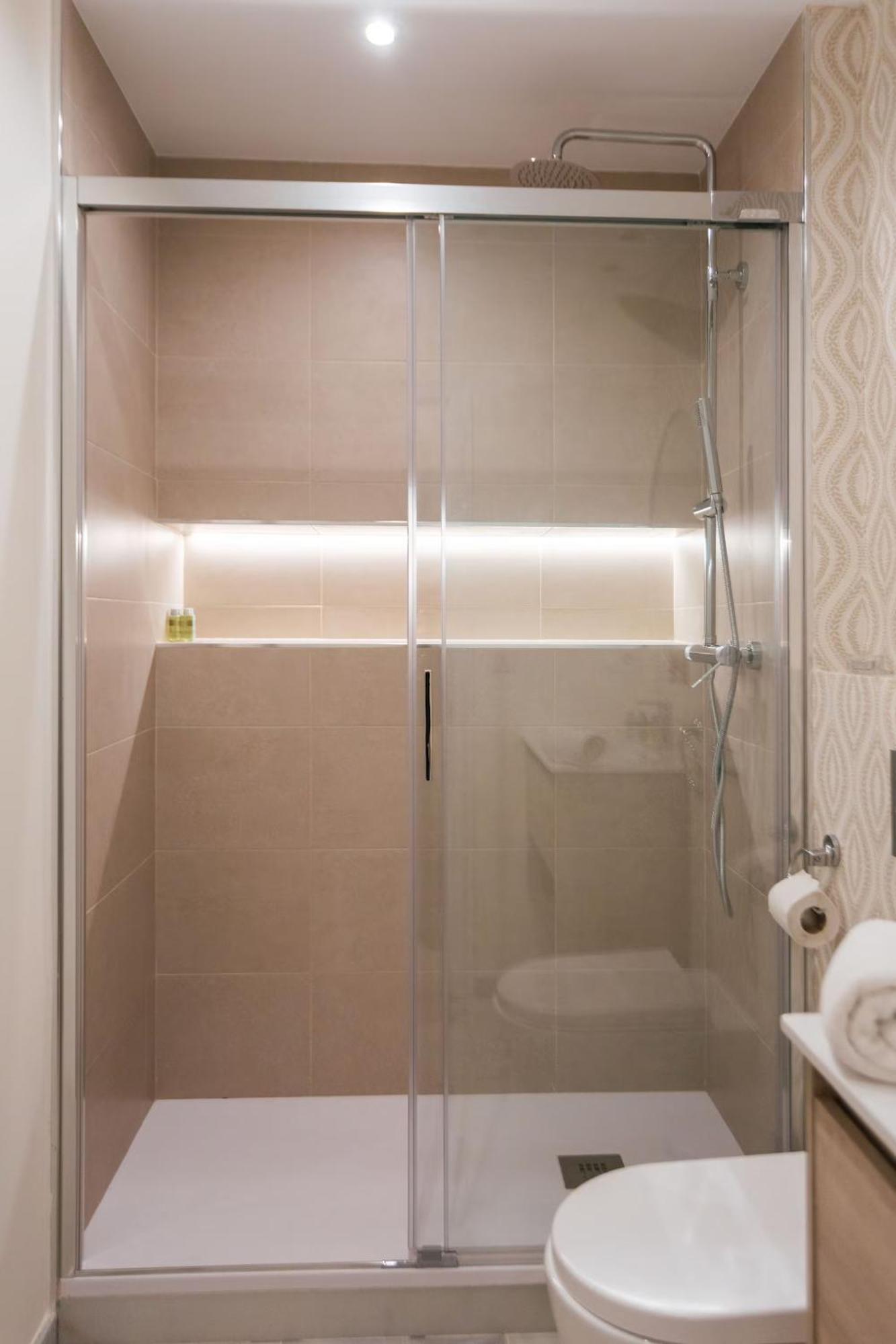 شقة Reformed And Comfy- 2Bd 2Bth- Arenal إشبيلية المظهر الخارجي الصورة
