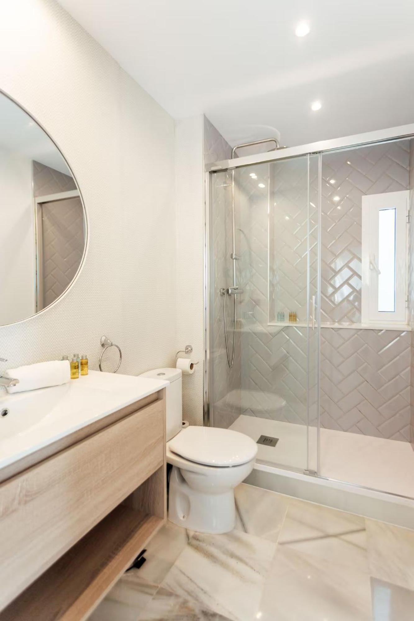 شقة Reformed And Comfy- 2Bd 2Bth- Arenal إشبيلية المظهر الخارجي الصورة